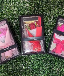 RAMO ROSA CON LUZ EN CAJA 1UND