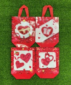 BOLSA ECOLÓGICA PLÁSTICA DE CORAZÓN ROSA 29X27X12CM 1UND