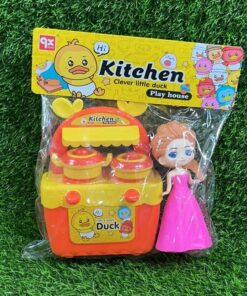 SET DE COCINA CON MUÑECA 1UND