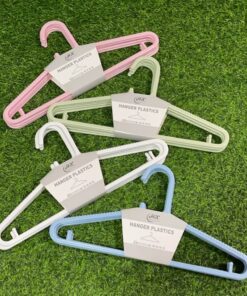 GANCHO PARA ROPA DE PLÁSTICO COLOR LISO 1UND (5PCS )