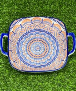 PLATO CERÁMICA CUADRADO CON AGARRADERA CON DISEÑOS COLOR ANARANJADO Y AZUL 10" 1UND