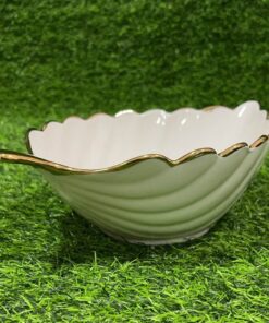 PLATO CERÁMICA DE HOJA CON BORDE DORADO 8" 1UND
