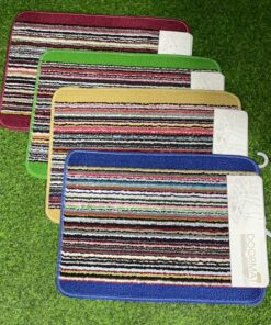 ALFOMBRA CON RAYAS Y COLORES 41X58CM 1UND