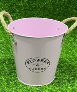 BALDE DE COLOR LISO CON LETRA 15*15*11 1UND