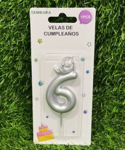 VELA NUMÉRICA CON CORONA COLOR PLATEADA #6 6.8CM 1UND
