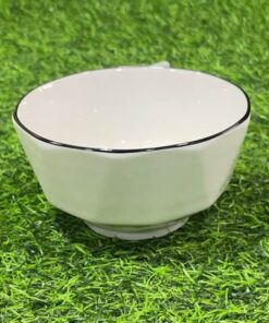 TAZA CERÁMICA DE DIAMANTE COLOR BLANCO CON BORDE NEGRO 4.5" 1UND
