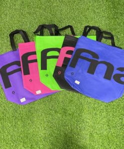BOLSA REUTILIZABLE DE COLOR LISO CON LETRA 50*41*16 1UND