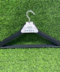 SET DE GANCHO PLÁSTICO PARA ROPA 42.5CM 1UND (3PCS)