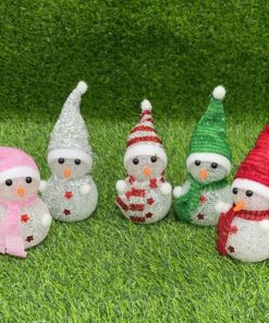 DECORACIÓN NAVIDEÑA DE HOMBRE DE NIEVE CON LUZ 11CM 1UND