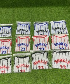 ROPA PARA MASCOTA DE LETRA ROOKIE 1UND