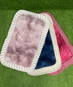 ALFOMBRA LANA DE SEDA CON COLOR LISO 77*48CM 1UND