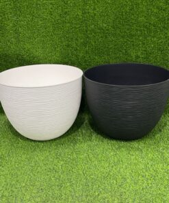 MACETA PLÁSTICA REDONDA DE COLOR LISO CON DISEÑO 30*40CM 1UND