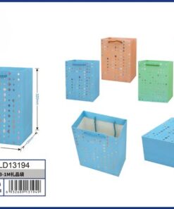 BOLSA DE REGALO DE COLOR LISO CON DISEÑOS 32*26*12CM 1UND