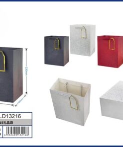 BOLSA DE REGALO DE COLOR LISO CON ETIQUETA 23*18*10CM 1UND