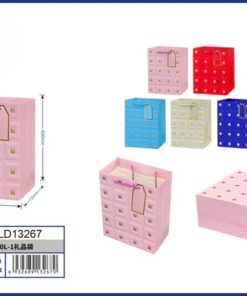 BOLSA DE REGALO DE COLOR LISO CON DISEÑO CUADRADO DORADO Y CON ETIQUETAS 44*31*12CM 1UND