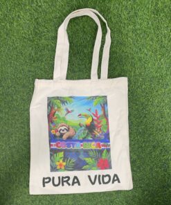 BOLSA TELA CON LETRA PURA VIDA DISEÑO TUCÁN Y PEREZOSO 40*35CM 1UND / 90438-79
