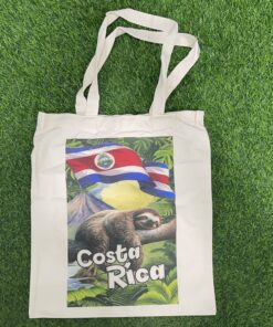 BOLSA TELA CON LETRA PURA VIDA DISEÑO BANDERA C.R / VOLCÁN / PEREZOSO 40*35CM 1UND / 90438-81